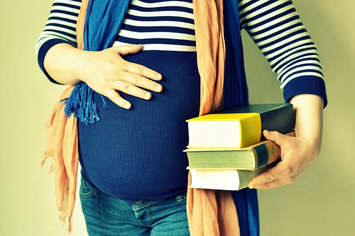 Пособия по беременности и родам студентам